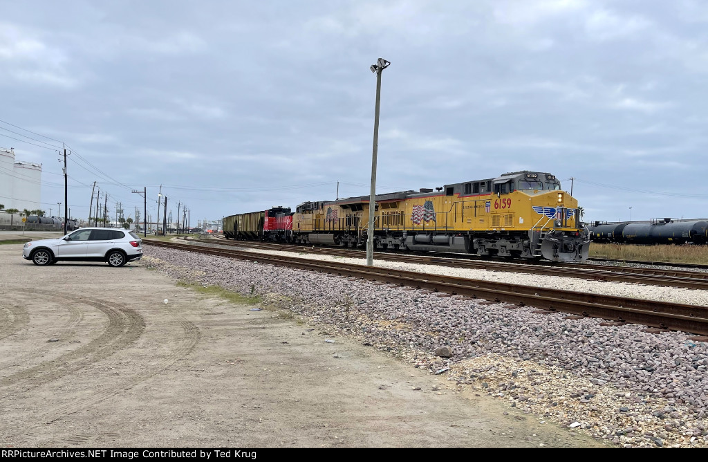 UP 6159, UP 8039 & TXXX 1000